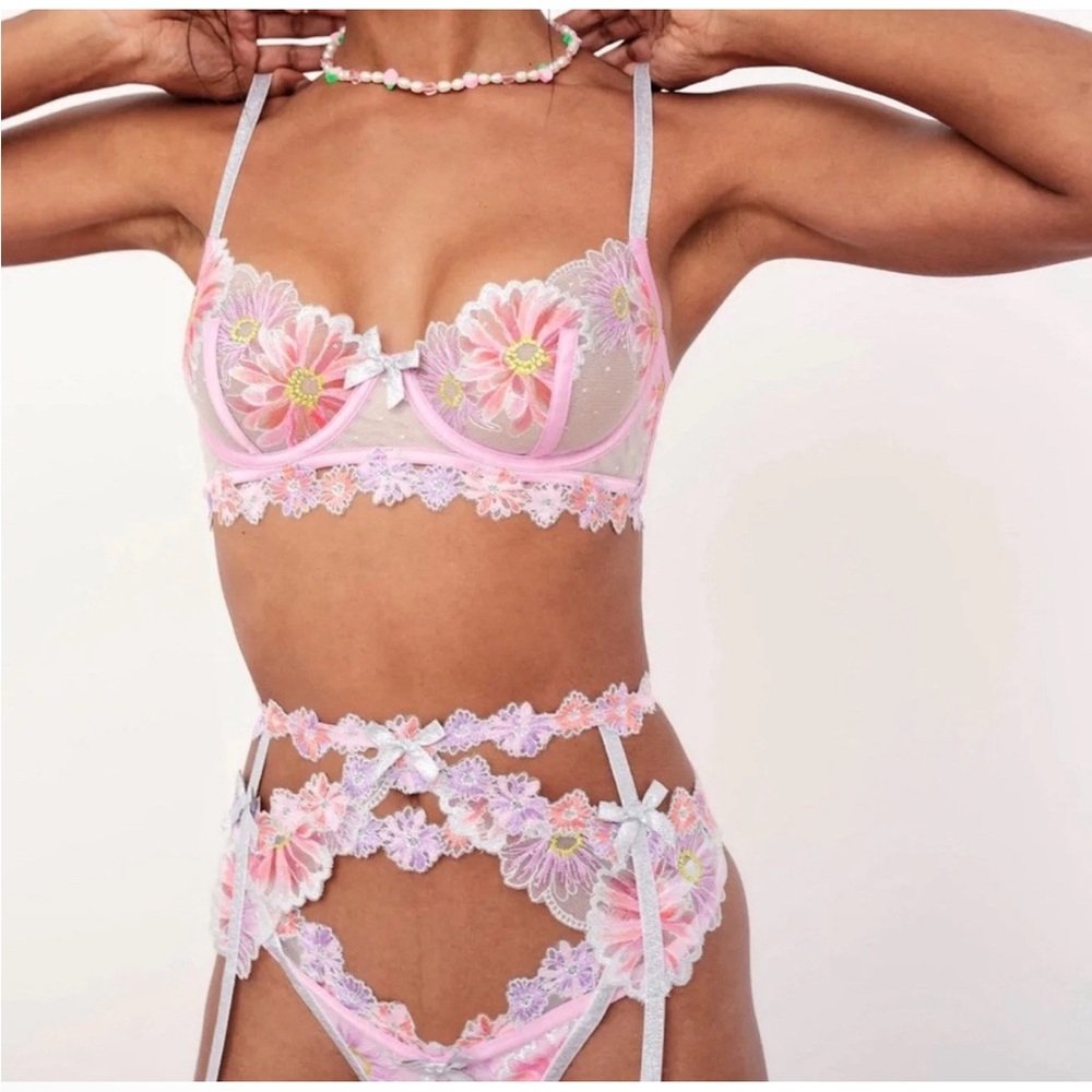 NWT For Love and Lemons Aster Embroidery Underwire Bralette